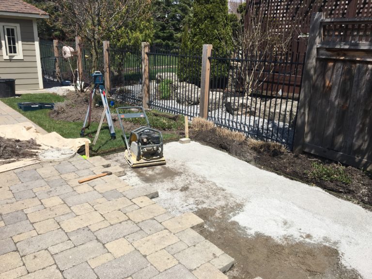 Preparing the base for pavers